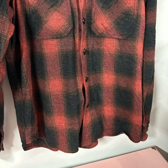 RGT Rogue Territory Shirt Mens XL Red Black Plaid Flannel Outdoors USA - Picture 3 of 8